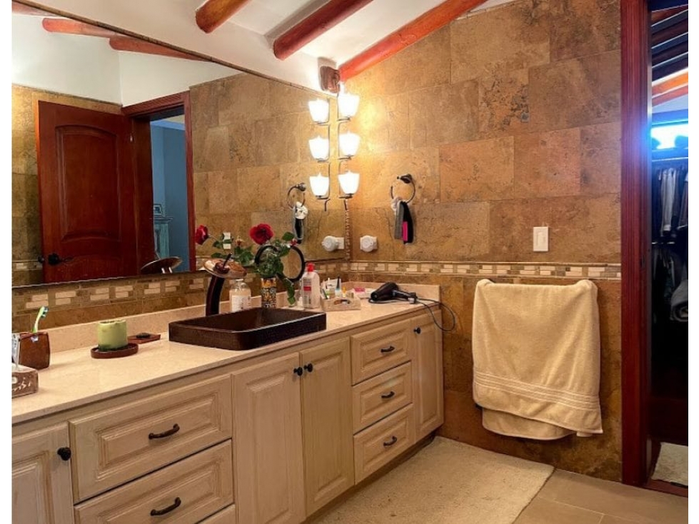 ESPECTACULAR CASA EN VENTA ALTO DE PALMAS — foto 5