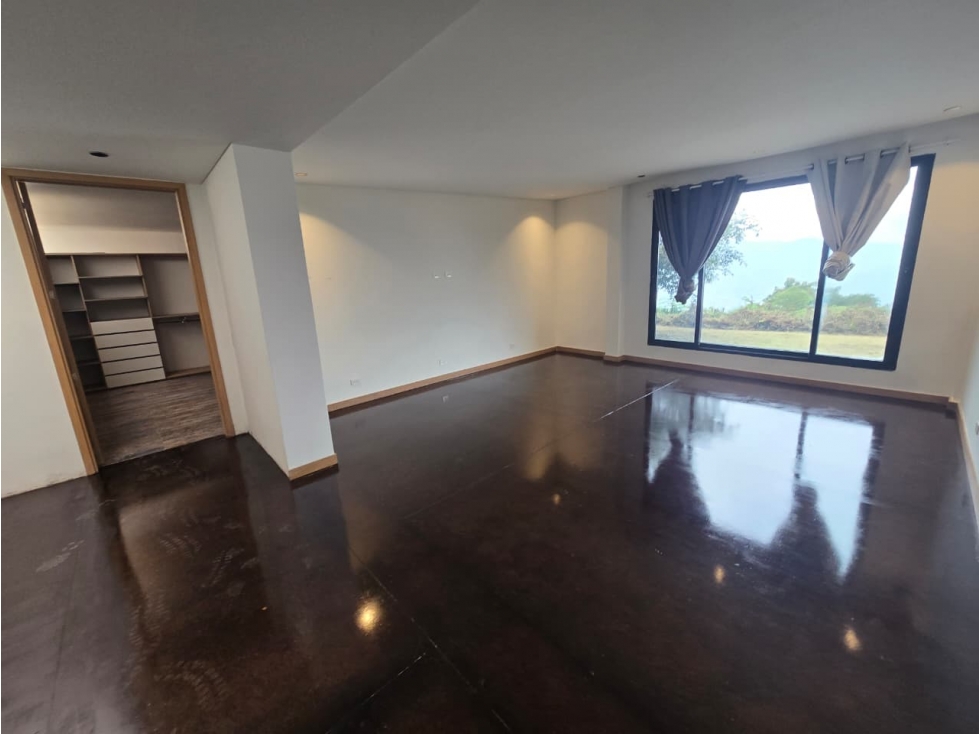 HERMOSA CASA EN VENTA PALMAS — foto 5