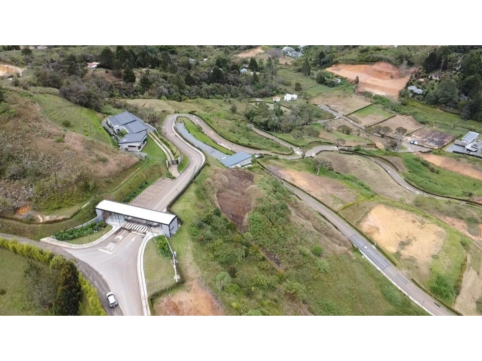 ENCANTADOR LOTE EN VENTA CERCA AL AEROPUERTO RIONEGRO — foto 5