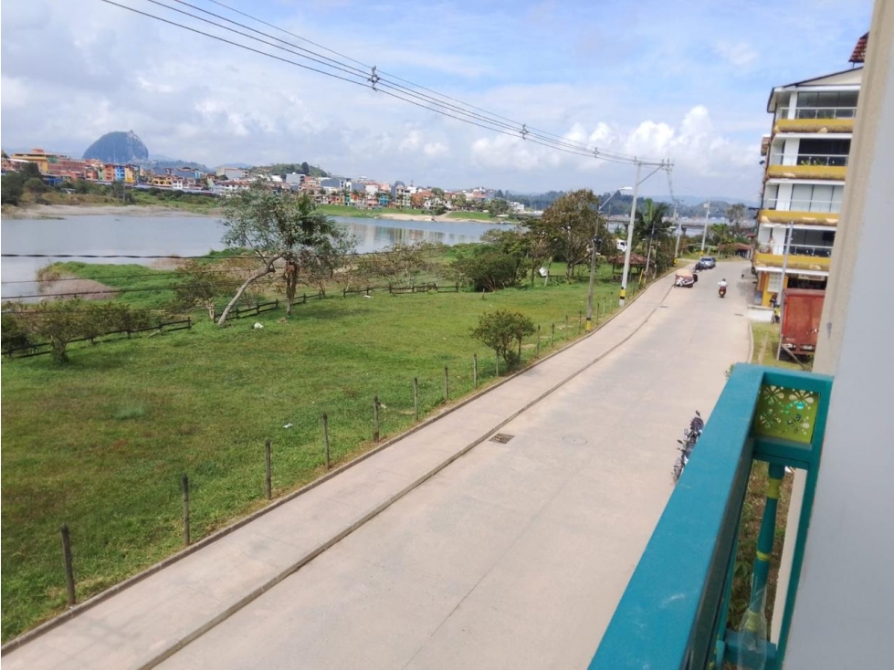 ENCANTADORES APARTAMENTOS LOCALES EN VENTA GUATAPE — foto 2
