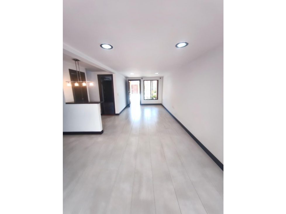 HERMOSA CASA EN VENTA SAN ANTONIO DE PEREIRA — foto 2