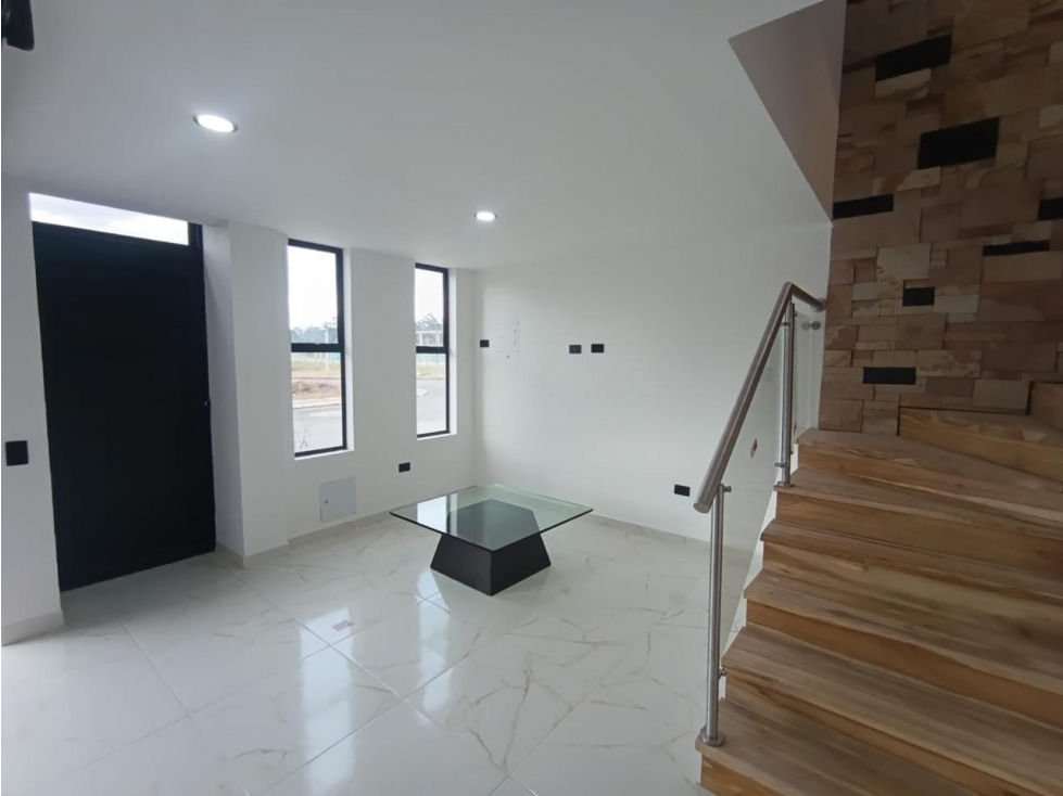 ENCANTADORA CASA EN VENTA LA CEJA — foto 4