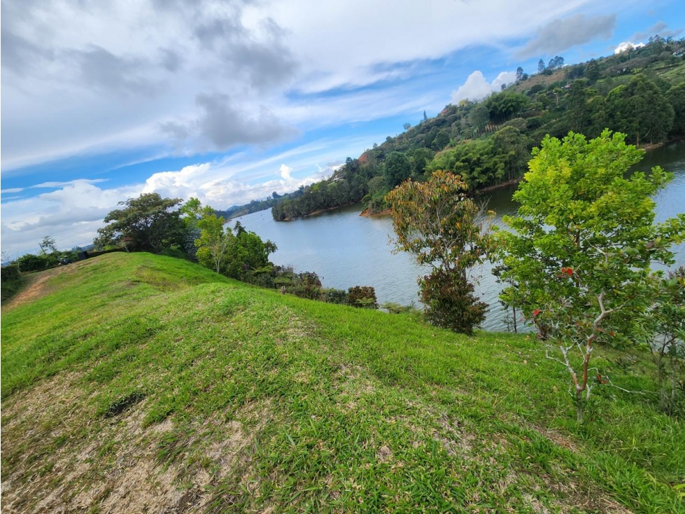 ENCANTADORES LOTES EN VENTA EL PEÑOL CON EMBALSE - 5