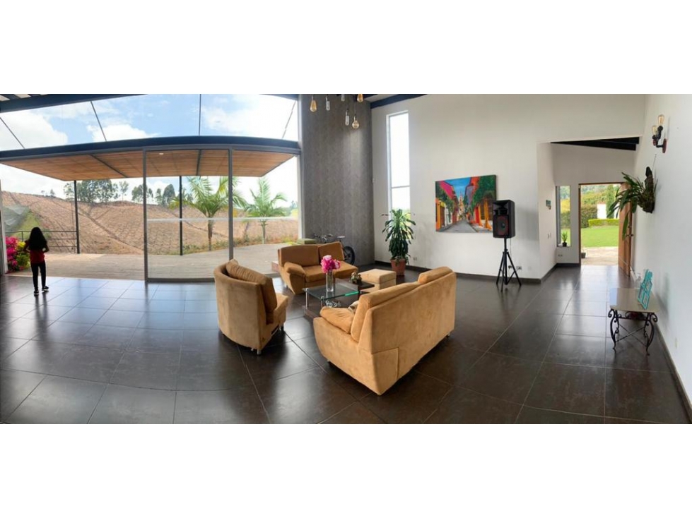 HERMOSA CASA FINCA EN VENTA EN LA VEREDA CRISTO REY CARMEN VIBORAL — foto 2