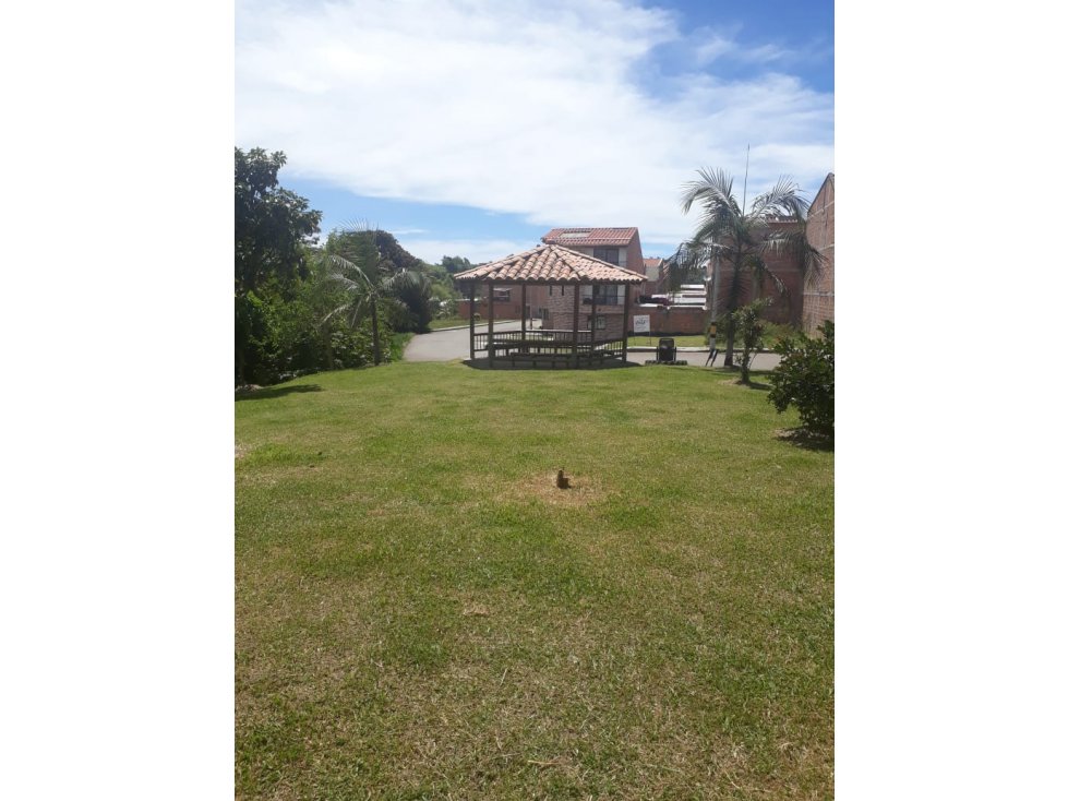 LINDOS LOTES URBANOS EN VENTA ESQUINEROS Y MEDIANEROS DE OPORTUNIDAD - 6