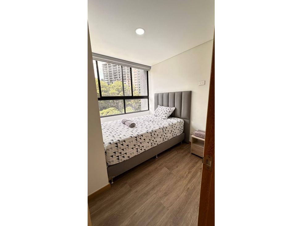 ESPECTACULAR APARTAMENTO EN ARRIENDO POBLADO MEDELLÍN — foto 6