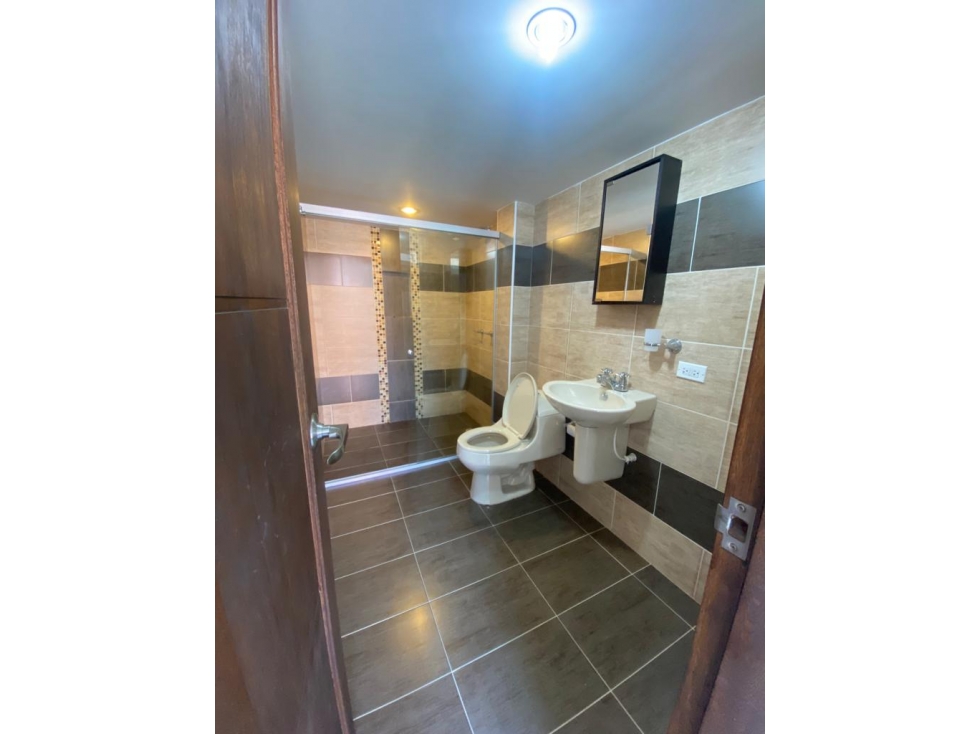 HERMOSA CASA EN VENTA EN EL PORVENIR — foto 6