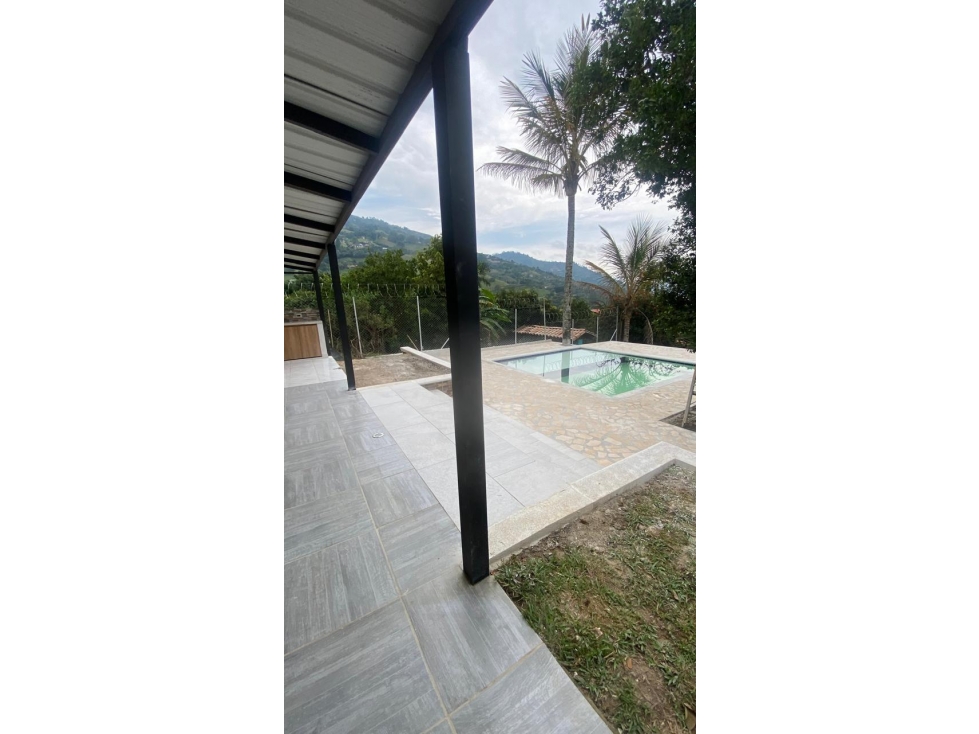 ENCANTADORA FINCA EN VENTA COPACABANA - 6