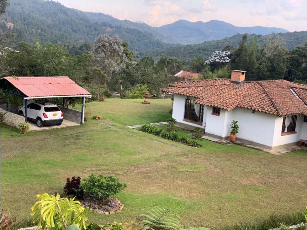 ESPECTACULAR FINCA EN VENTA RETIRO VÍA LAS PALMAS MEDELLÍN — foto 5