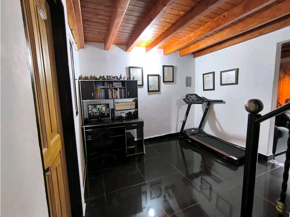 SE VENDE LINDA CASA UNIFAMILIAR DE TRES NIVELES EL CARMEN DE VIBORAL — foto 6