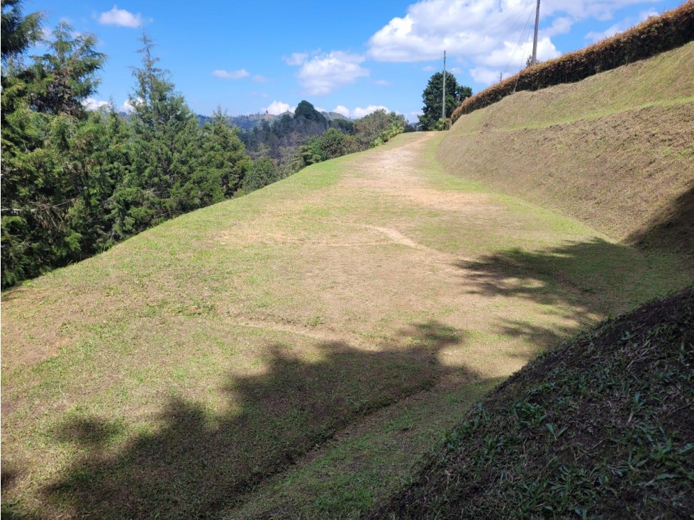 ENCANTADOR LOTE EN VENTA GUARNE — foto 6
