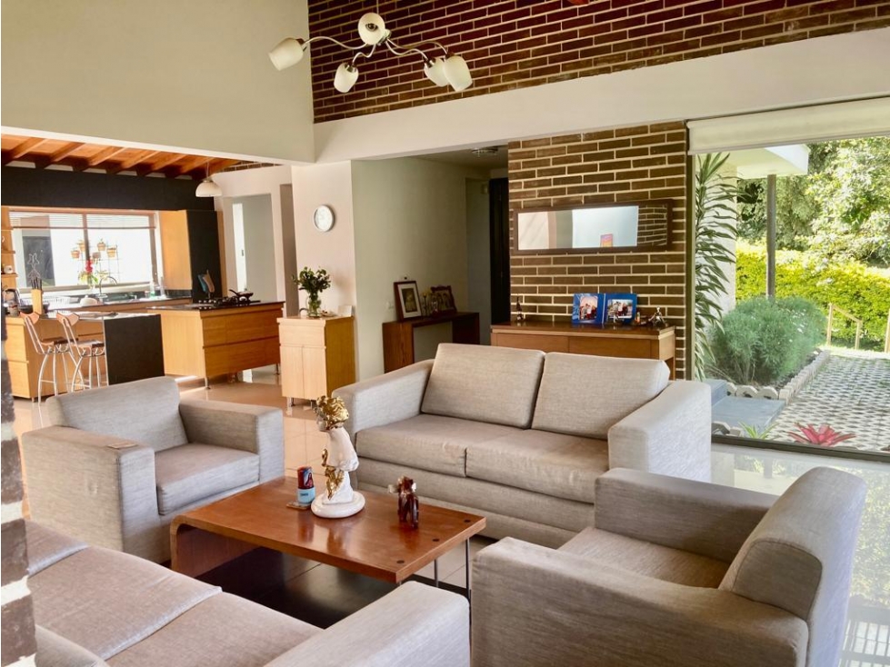 ENCANTADORA FINA EN VENTA GUARNE — foto 6
