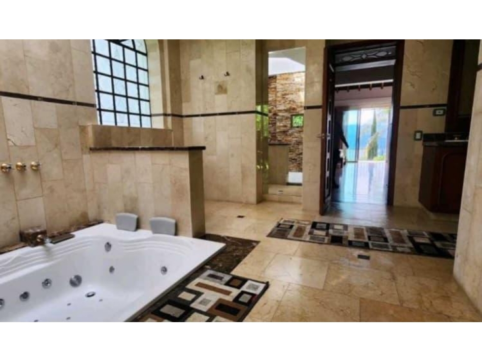 ESPECTACULAR CASA EN VENTA LAS PALMAS MEDELLIN — foto 6