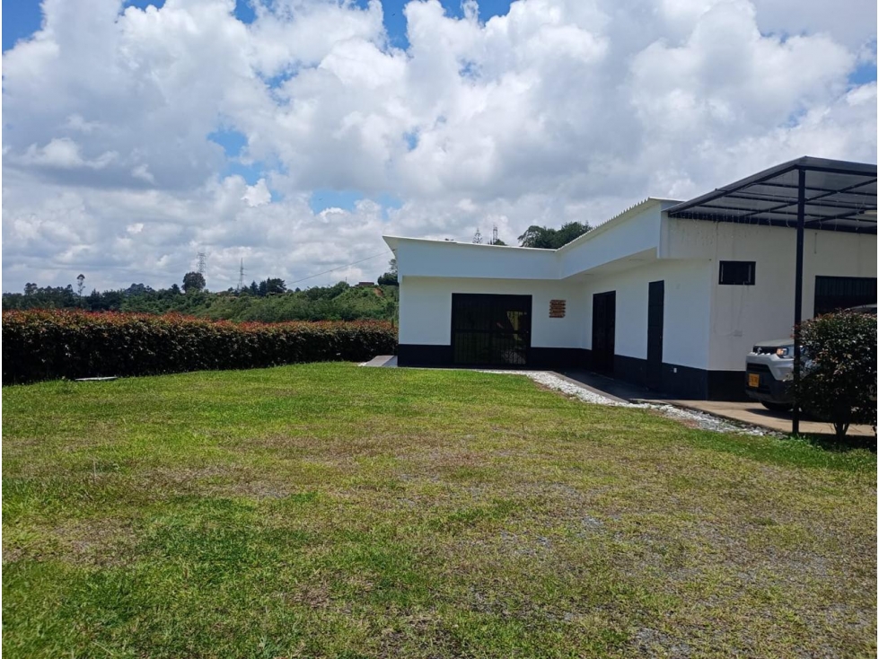 LINDA FINCA EN VENTA MARINILLA — foto 6
