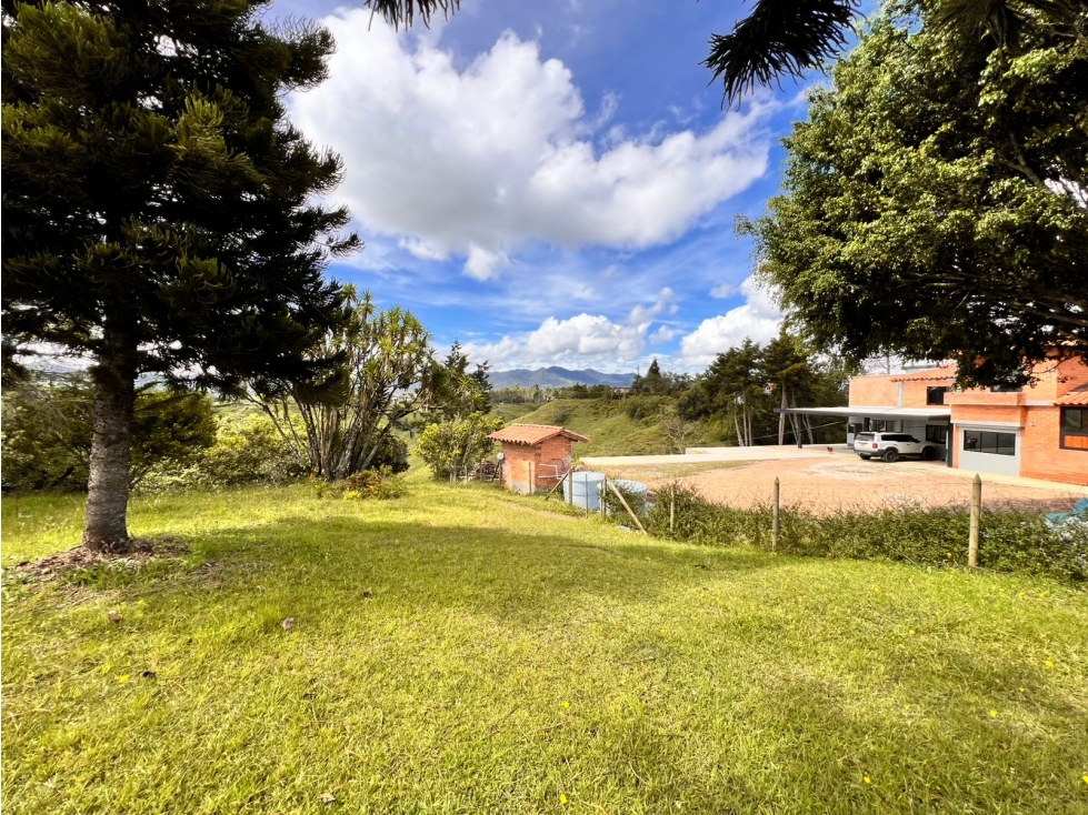 HERMOSO LOTE URBANO EN PARCELACIÓN OJO DE AGUA RIONEGRO — foto 4