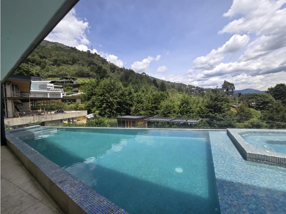 ESPECTACULAR CASA LUXURY EN VENTA LAS PALMAS MEDELLIN — foto 6
