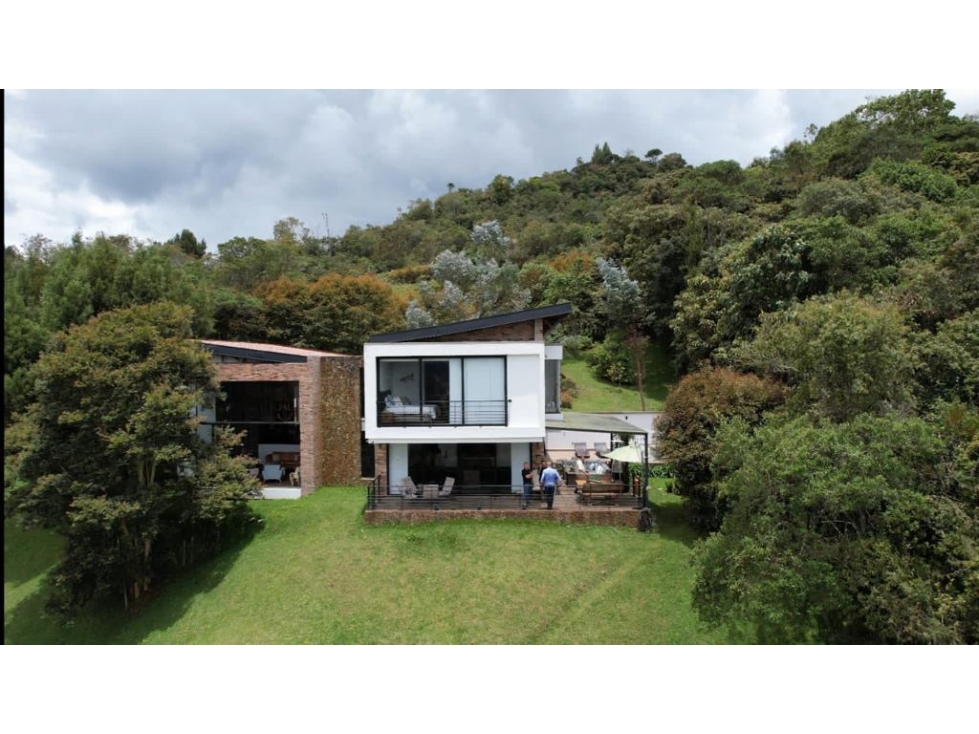 ENCANTADORA CASA FINCA EN VENTA ALTO DE PALMAS — foto 2