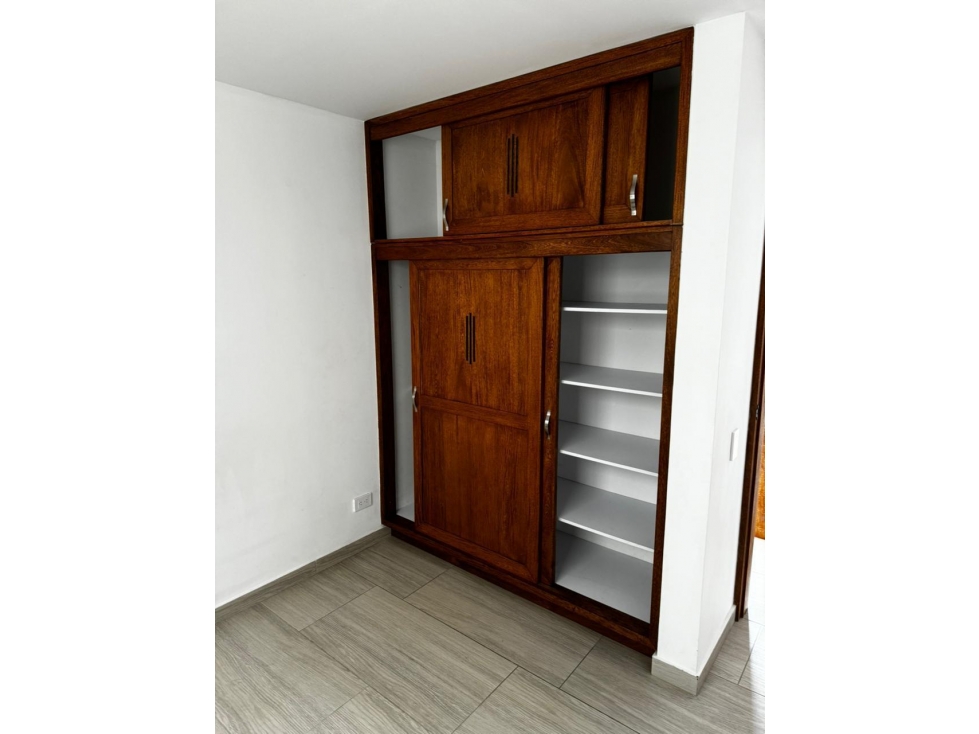 HERMOSO APARTAMENTO SOBRE FACHADA EN VENTA CON EXCELENTE UBICACIÓN — foto 5