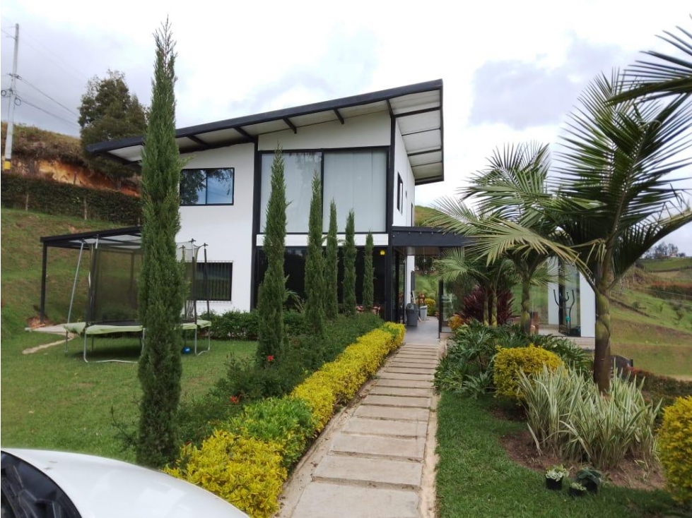 ENCANTADORA FINCA EN VENTA CERCA A LA AUTOPISTA MEDELLÍN BOGOTÁ — foto 6