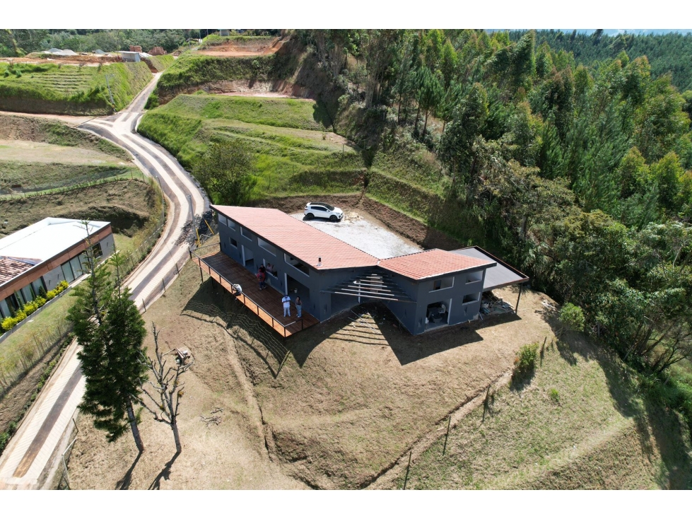 HERMOSA CASA FINCA EN VENTA CARMEN DE VIBORAL — foto 2