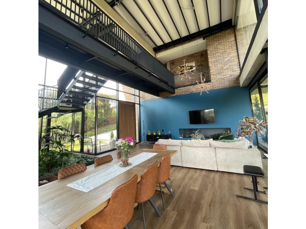 CONFORTABLE CADA EN VENTA ALTO DE PALMAS — foto 3