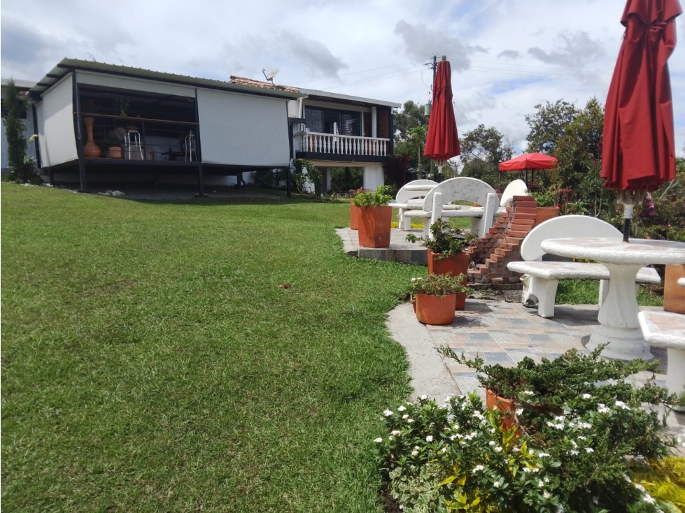 ENCANTADORA FINCA EN VENTA GUARNE CERCA A LA AUTOPISTA — foto 4