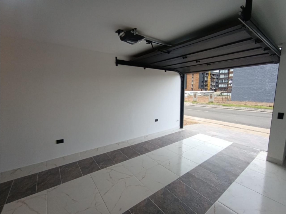 ENCANTADORA CASA EN VENTA LA CEJA — foto 5