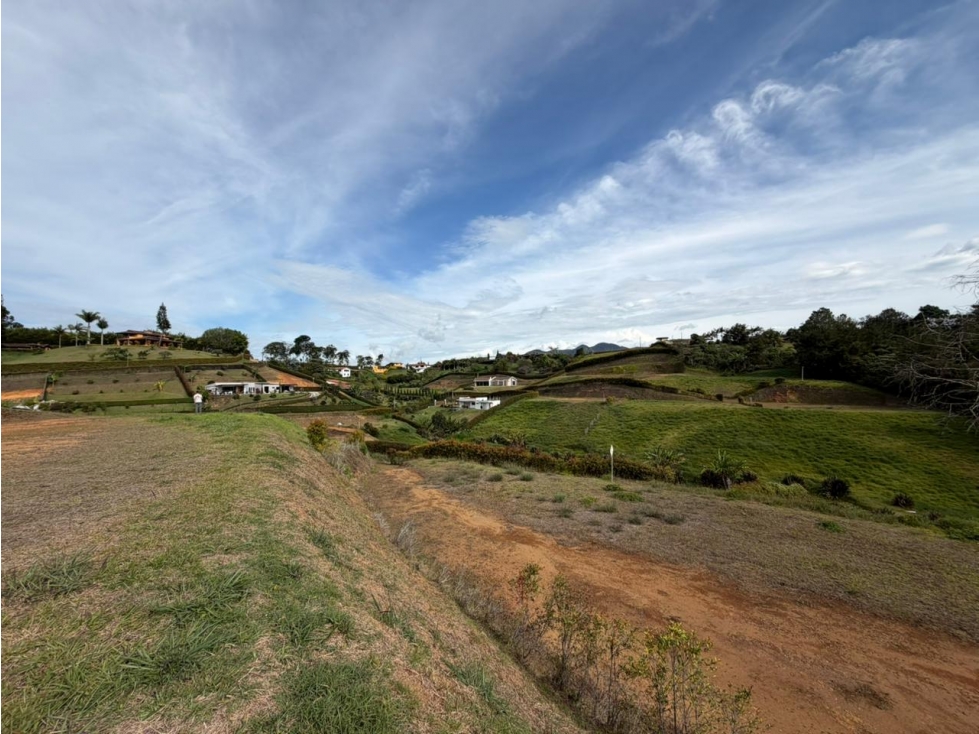BELLO LOTE CAMPESTRE EN VENTA UBICADO EN LA VEREDA QUIRAMA -EL CANADÁ — foto 6
