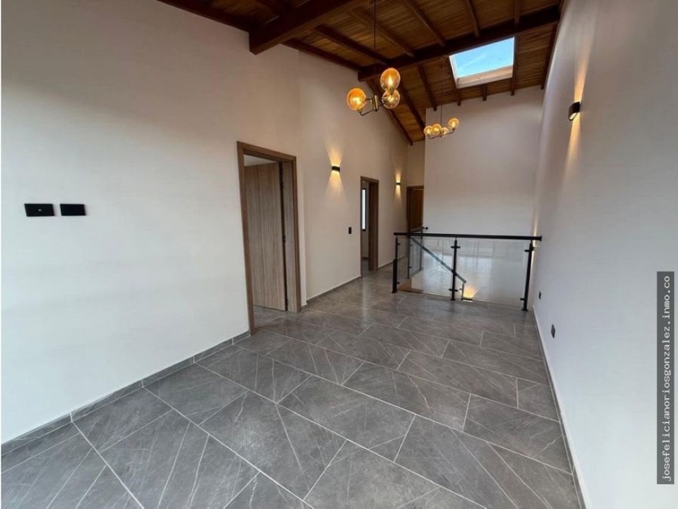 ESPECTACULAR CASA NUEVA EN VENTA LA CEJA — foto 6