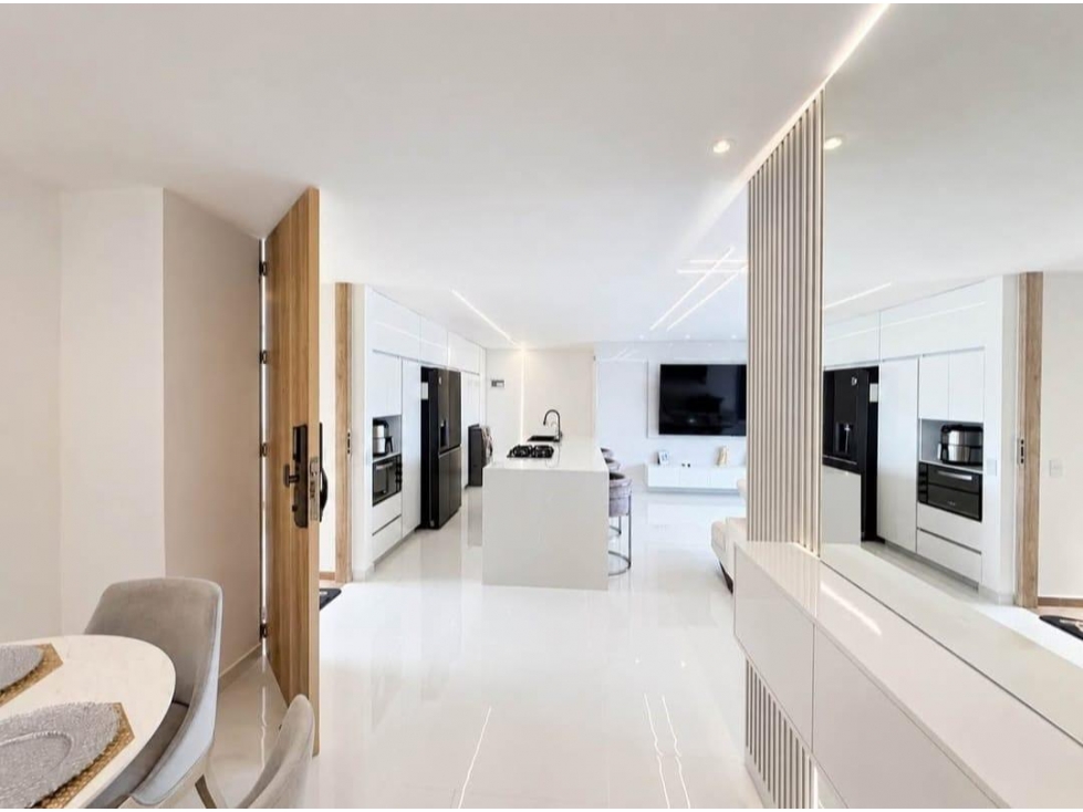 EXCLUSIVO APARTAMENTO DE LUJO EN VENTA EL POBLADO — foto 6