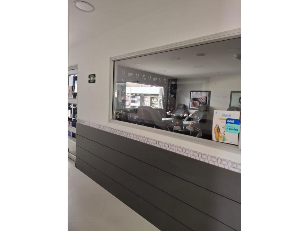 ESPECTACULAR LOCAL EN VENTA RIONEGRO CON RENTA ACTIVA — foto 6