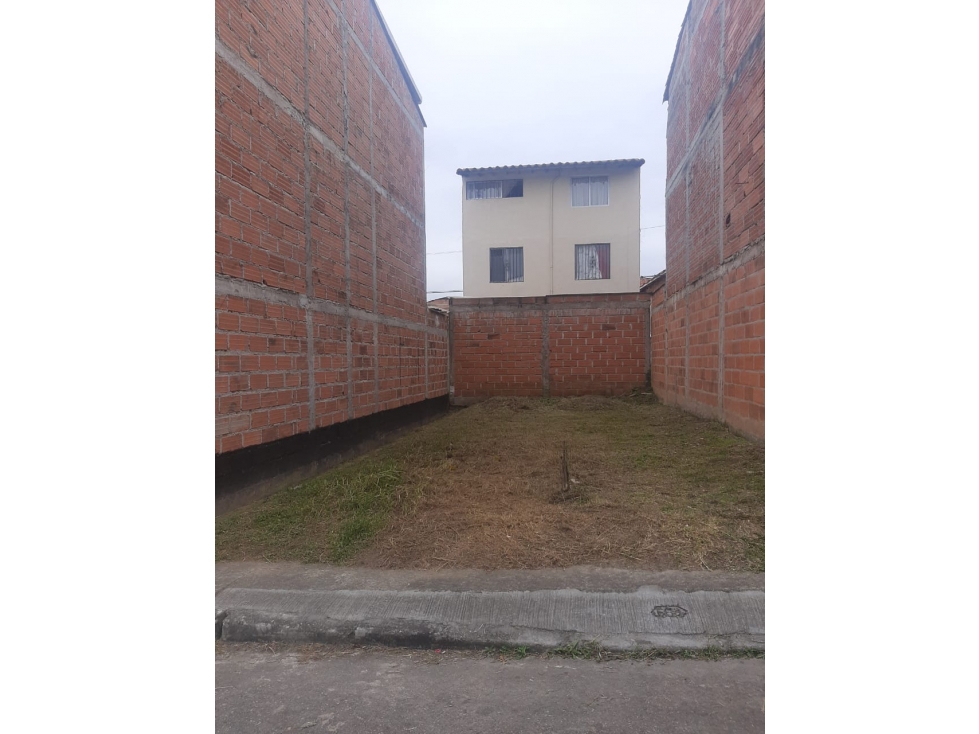 LINDOS LOTES URBANOS EN VENTA ESQUINEROS Y MEDIANEROS DE OPORTUNIDAD - 2