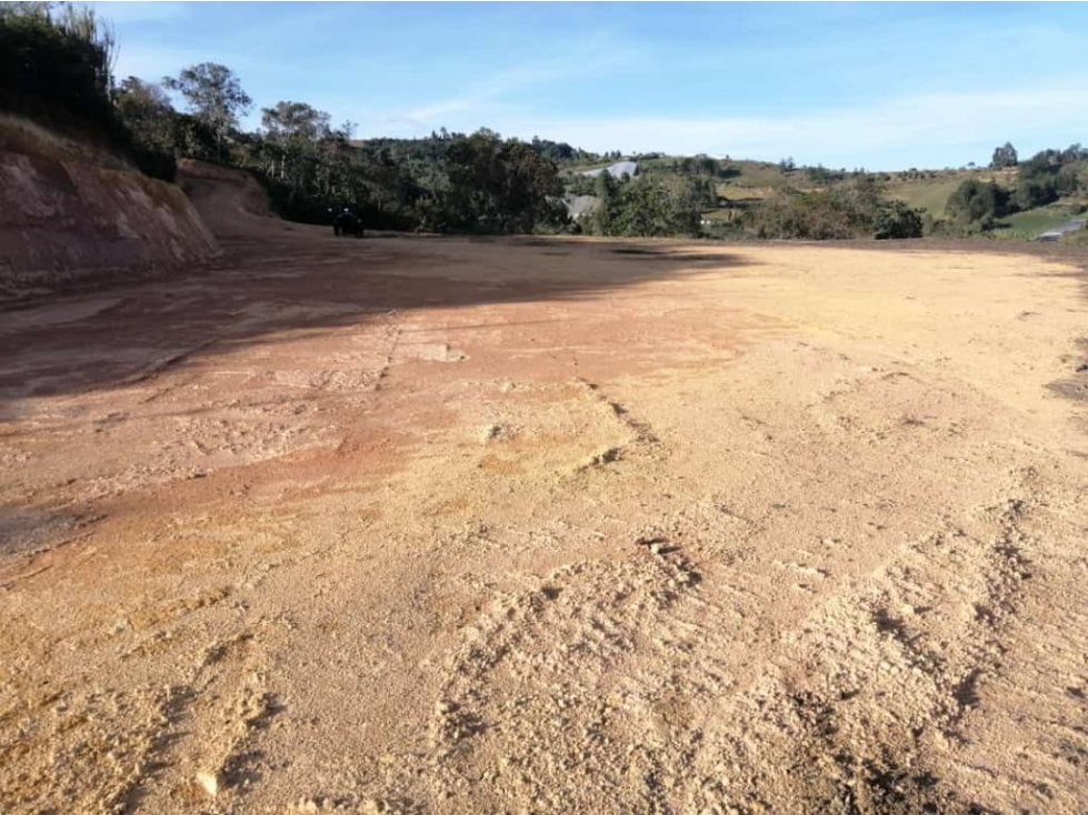 ENCANTADORES DOS LOTES EN VENTA CERCA AUTOPISTA MEDELLÍN/BOGOTÁ — foto 3