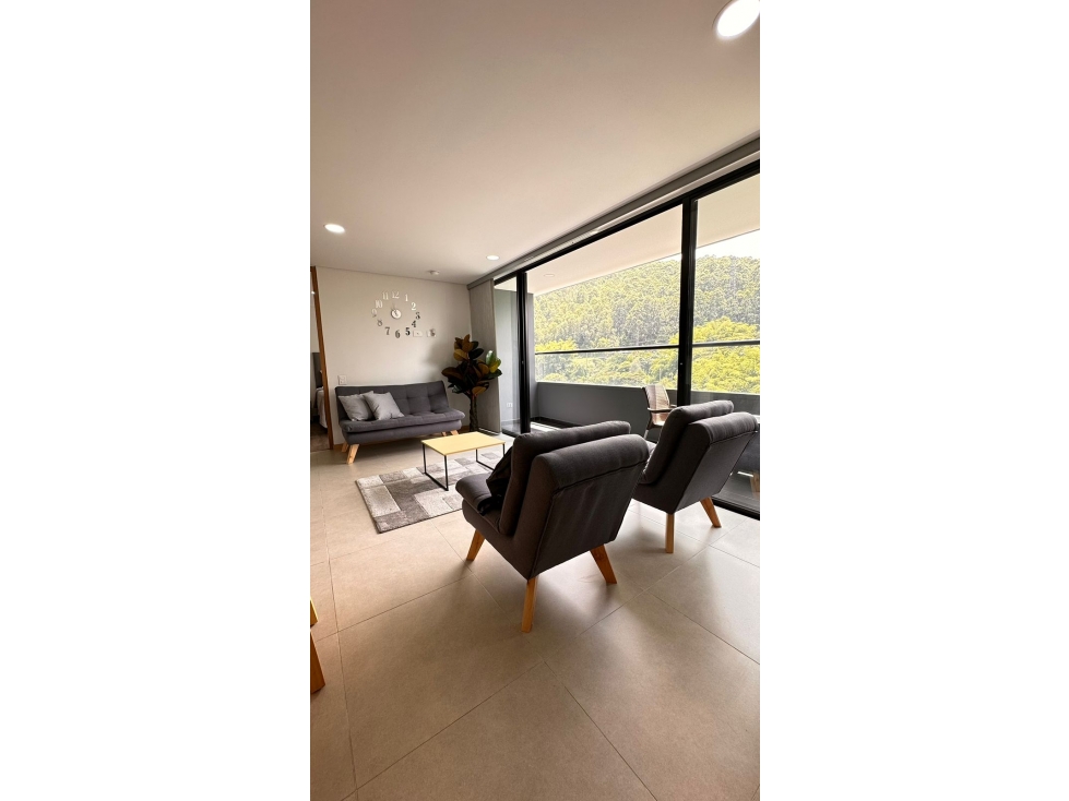 ESPECTACULAR APARTAMENTO EN ARRIENDO POBLADO MEDELLÍN — foto 4