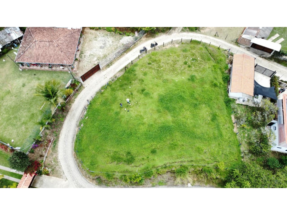 EXCELENTE LOTE EN VENTA EL PEÑOL ANTIOQUIA - 3