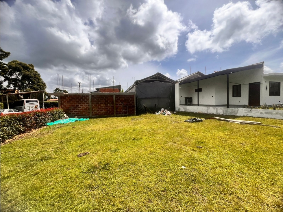 LINDO LOTE URBANO BIFAMILIAR EN VENTA EL CARMEN DE VIBORAL