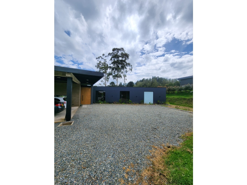CASA FINCA EN VENTA O ARRIENDO EN EL ALTO DE LAS PALMAS-ENVIGADO — foto 3