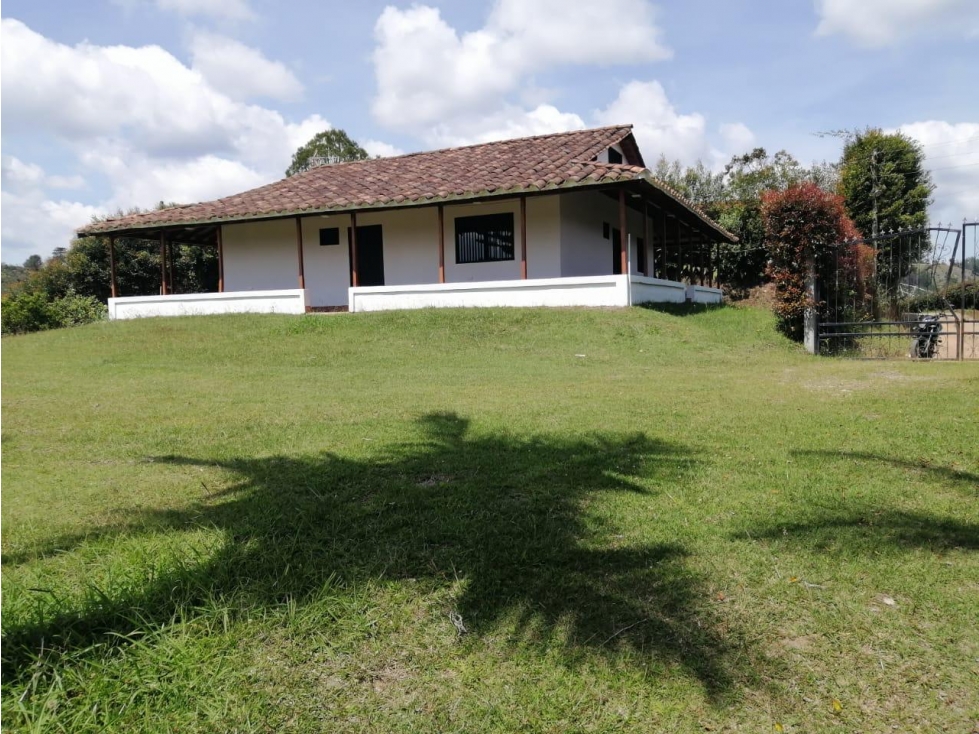ENCANTADORA FINCA EN VENTA SAN VICENTE