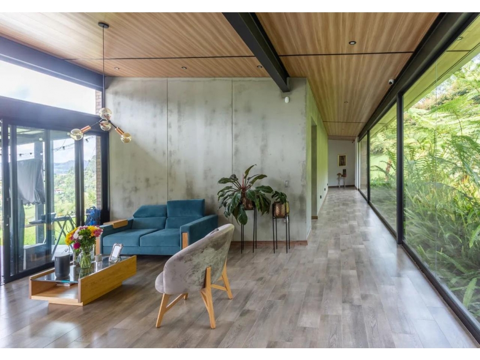 ENCANTADORA FINCA EN VENTA CERCA AL AEROPUERTO — foto 6