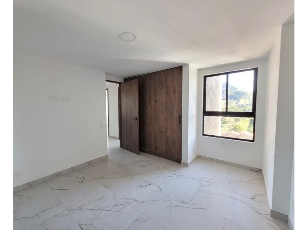 LINDO APARTAMENTO EN UNIDAD CERRADA MUY CERCA AL PARQUE — foto 6