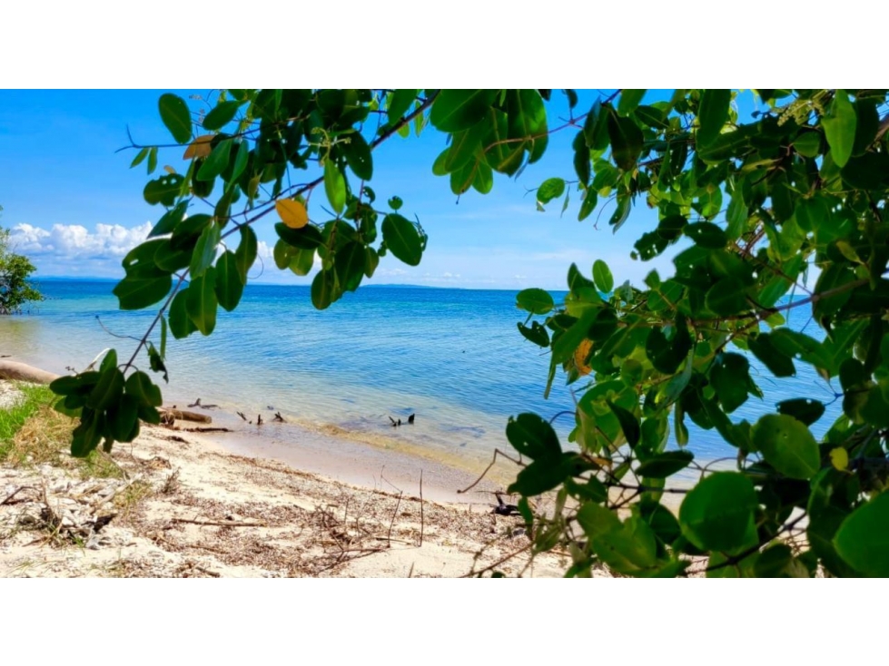 ENCANTADORA CASA LOTE EN PLAYA EN VENTA BARU