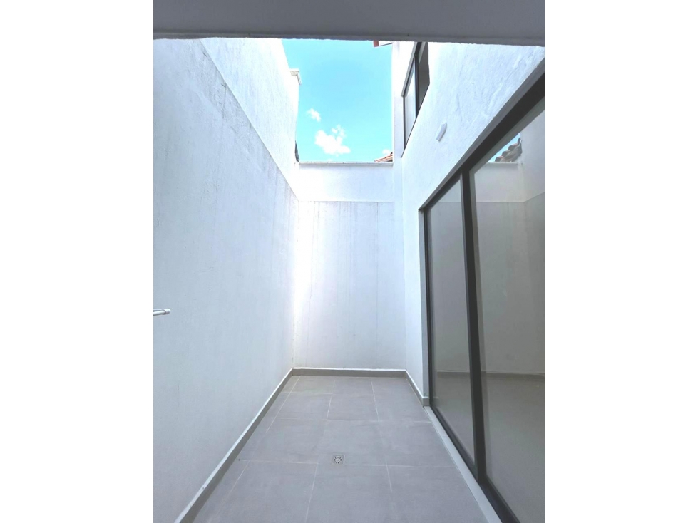 CONFORTABLE CASA EN VENTA LA CEJA — foto 6