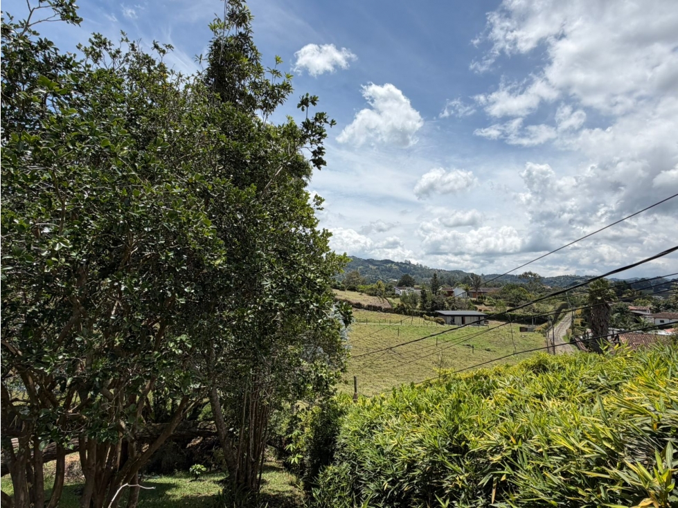 HERMOSA CASA FINCA EN VENTA LLANOGRANDE — foto 3
