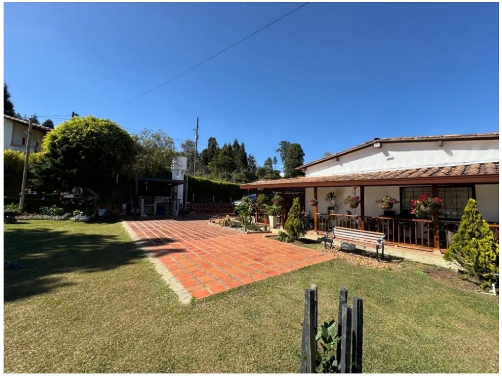 ENCANTADORA FINCA EN VENTA GUARNE — foto 2