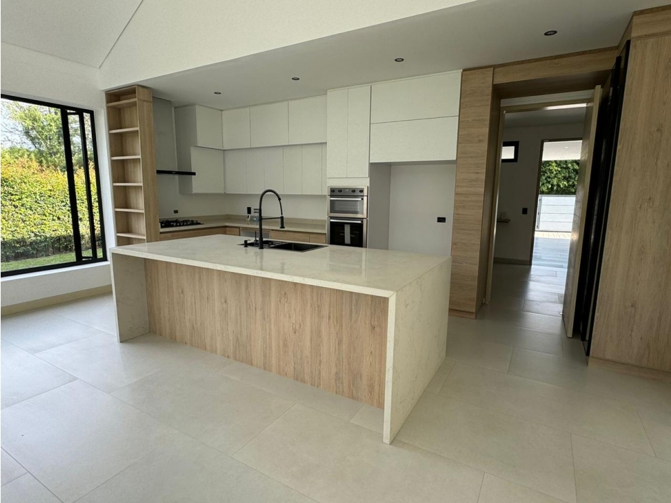 ESPECTACULAR CASA EN VENTA LLANOGRANDE — foto 5