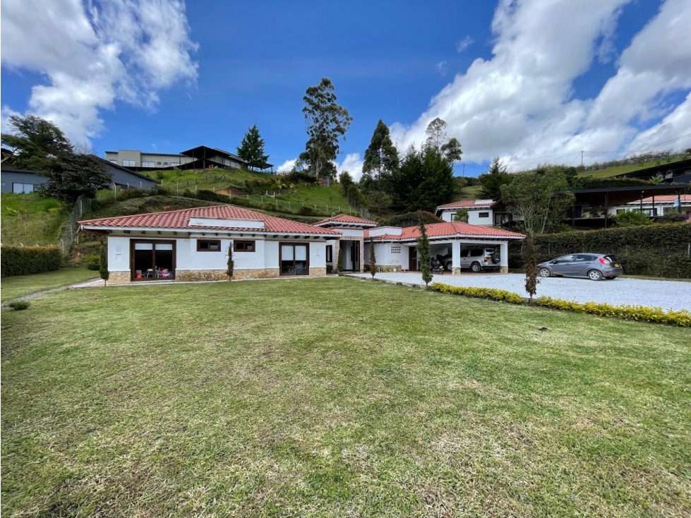 ESPECTACULAR CASA FINCA EN VENTA CERCA A SAN ANTONIO DE PEREIRA — foto 2