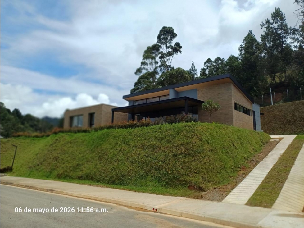 EXCLUSIVA CASA MODERNA EN VENTA ENVIGADO CAMPESTRE — foto 6