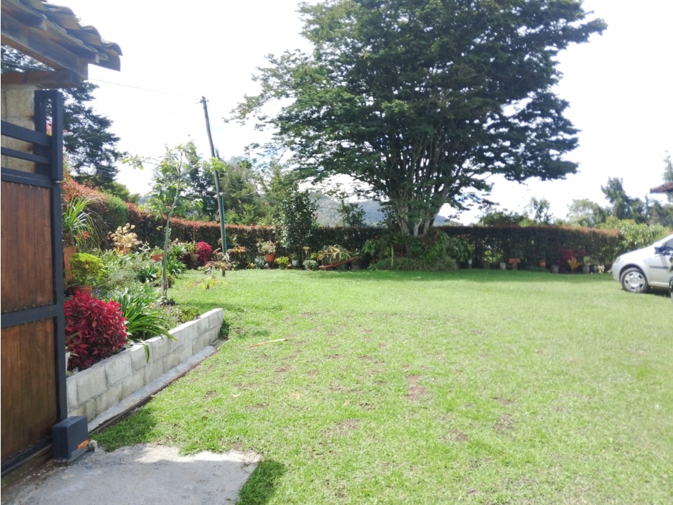 ENCANTADORA FINCA EN VENTA GUARNE CERCA A LA AUTOPISTA — foto 5