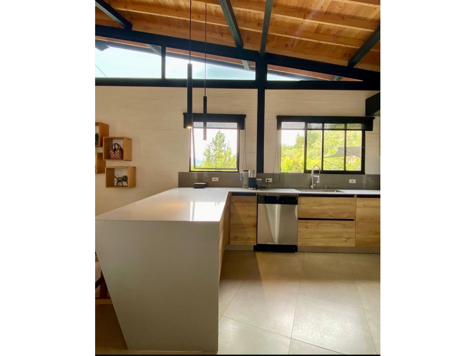 ENCANTADORA CASA FINCA EN VENTA LA CEJA — foto 6