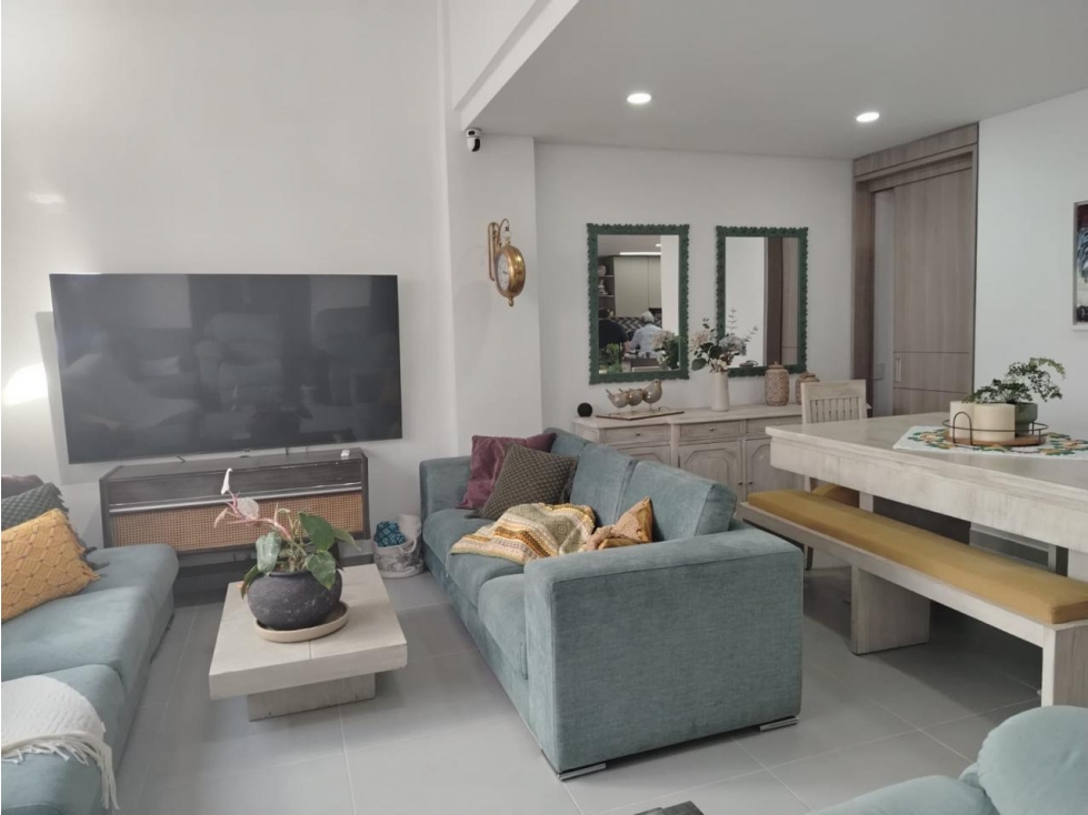 LINDA CASA EN UNIDAD EN VENTA LA CEJA — foto 2